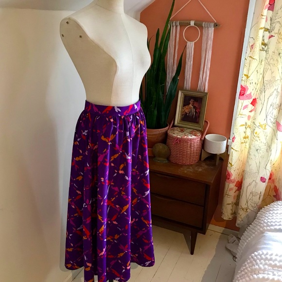Vintage Purple Midi Skirt, Abstract Pattern, 1980s, Silky Fabric, Size 8 - Picture 7 of 8